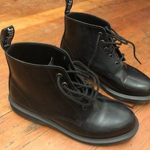 Emmeline Doc Martens